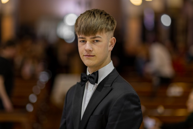 Read more about the article A Voice that Resonates: Callum Nuzum’s Stunning Baritone Solo Steals the Spotlight!