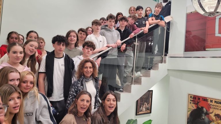 WhatsApp Image 2025-10-24 at 12.00.42 (2)